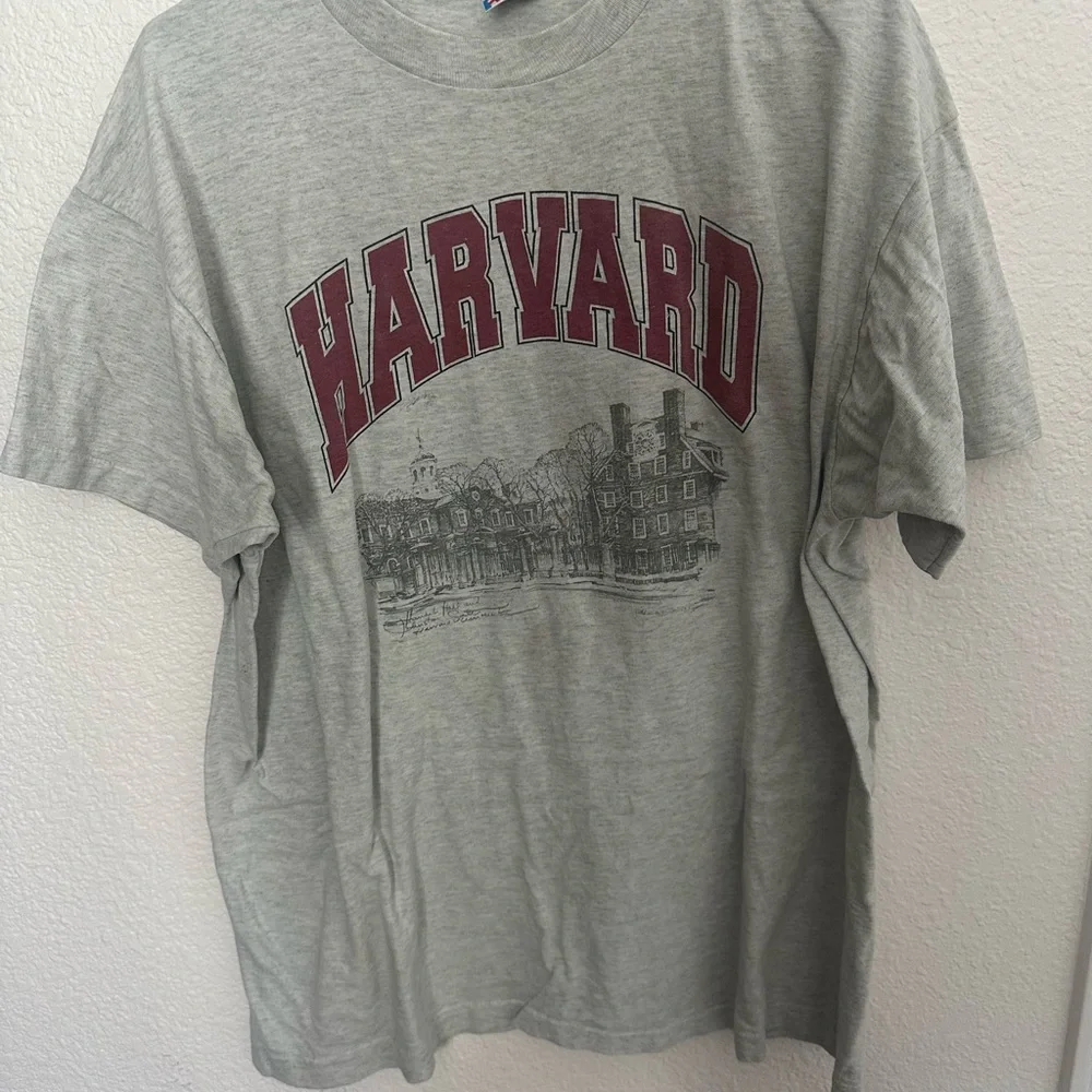 Rare Vintage Harvard Yard Tshirt Single Stitch Fruit of the Loom sz XL - Picture 1 of 5